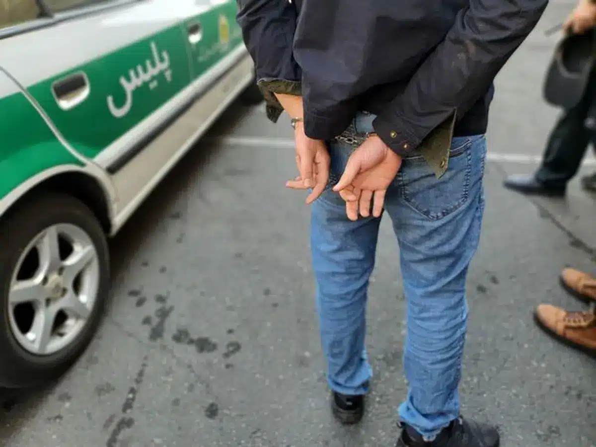 دزد موبایل 70 شیرازی توسط کلانتری فخرآباد پیدا شد