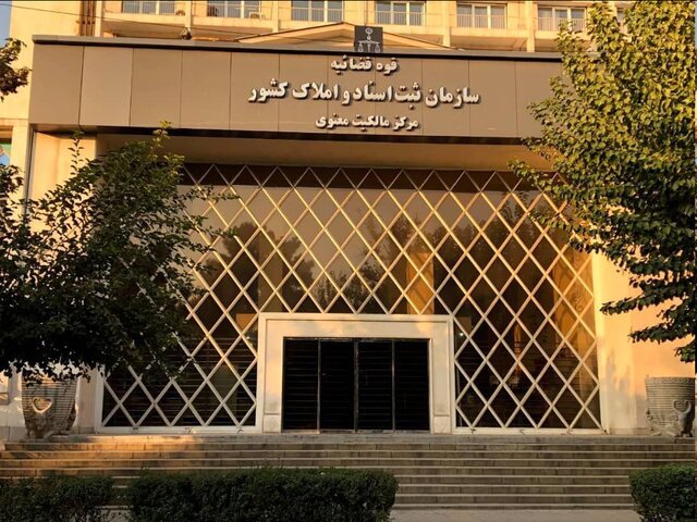 ابزار اختراع شده توسط هنرمند سفالگر در زرین‌دشت فارس ثبت ملی شد