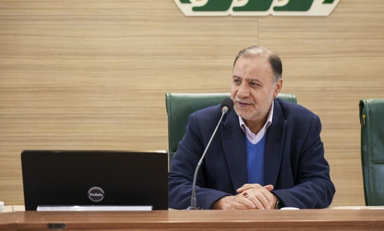 تاکید عضو شورای شهر شیراز برای ساماندهی دروازه کازرون و انتقال صنوف مزاحم ،تجهیز پارکینگ طبقاتی ۲۲ بهمن و جمع‌آوری معتادان متجاهر