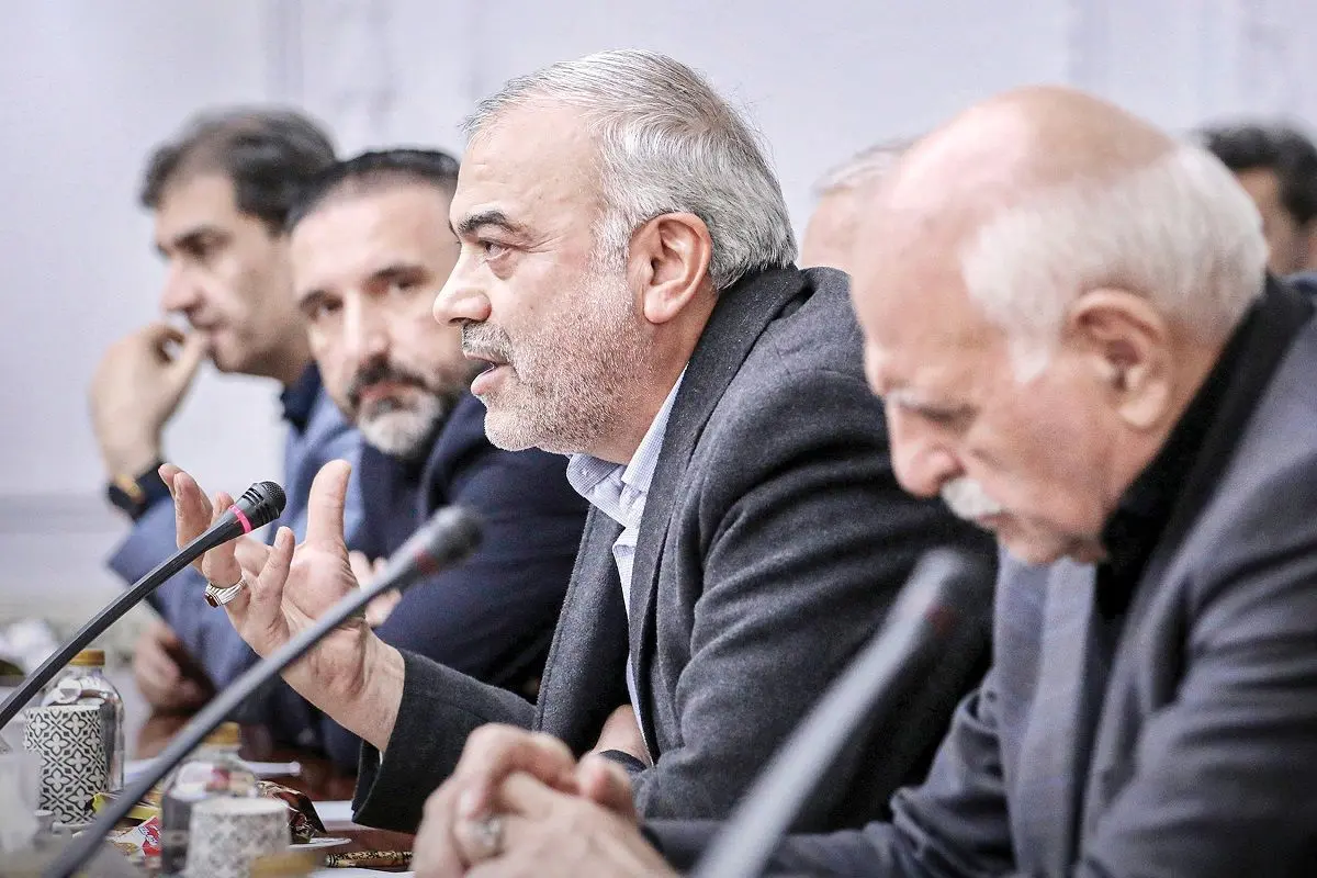 بحران فراتر از گفت‌وگوست ؛ صدای بازاریان از دیوارهای پاستور گذشت