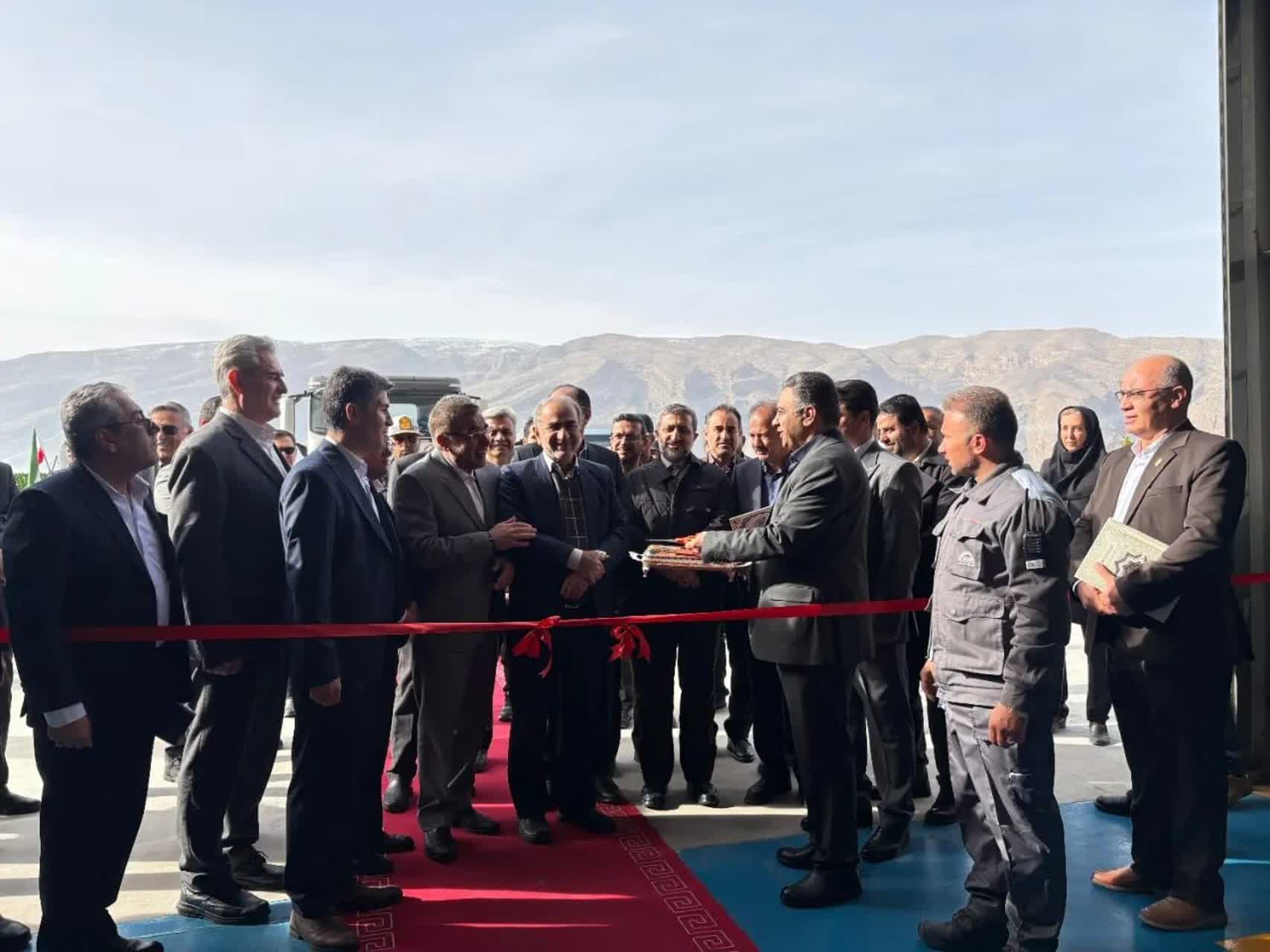 رشد صنعت فارس با ۱۱۵ پروژه ؛ جایگاه سوم استان در سرمایه‌گذاری ملی/افتتاح شیرازخودرو با حمایت دولت
