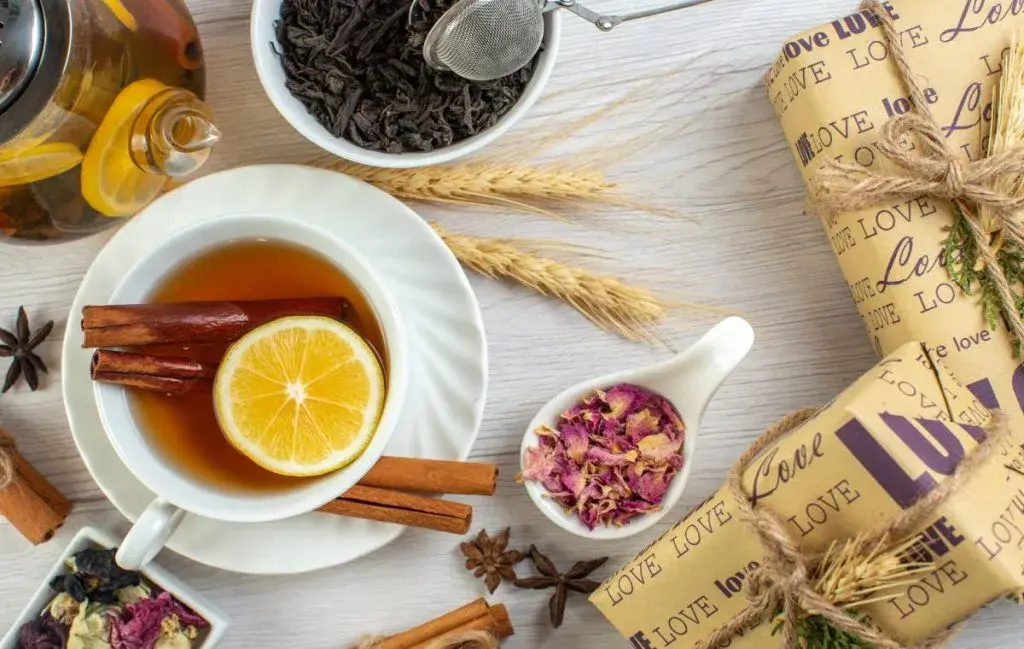 بهترین دمنوش گیاهی برای معده درد عصبی