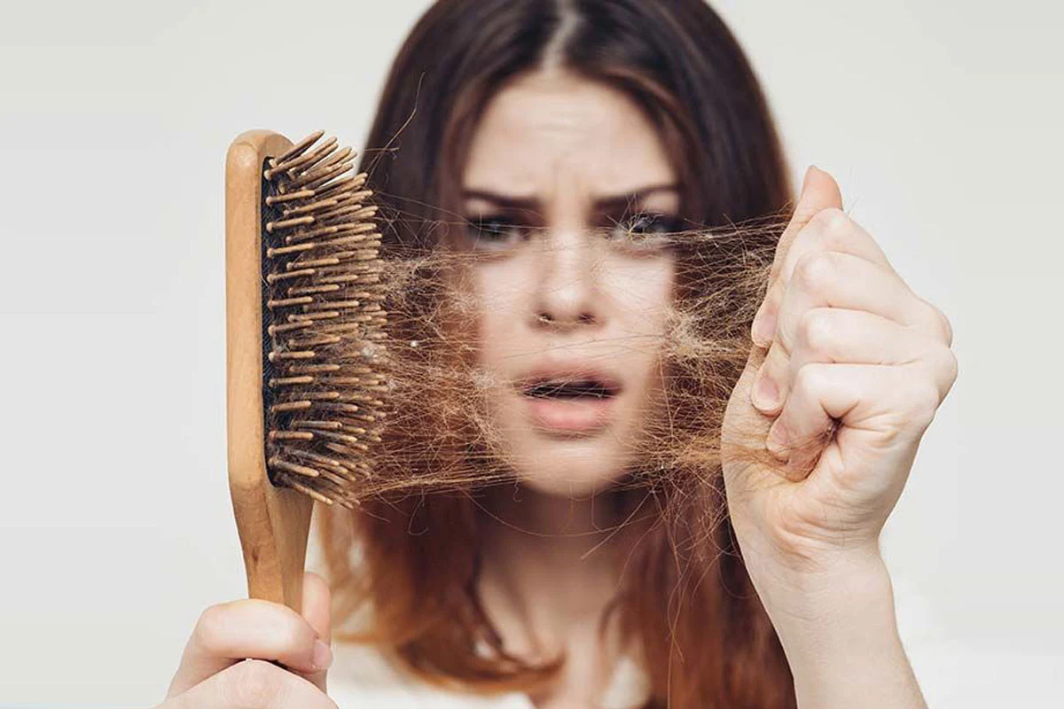 کمبود چه ویتامین هایی در بدن باعث ریزش مو می شود؟