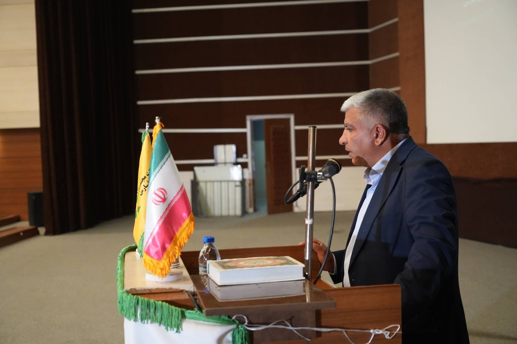 مدیرعامل مجتمع طیور فارس: تولید در جنگ تحمیلی متوقف نشد/مسئولان برای کنترل تورم و حمایت از معیشت کارگران برنامه‌ریزی کنند