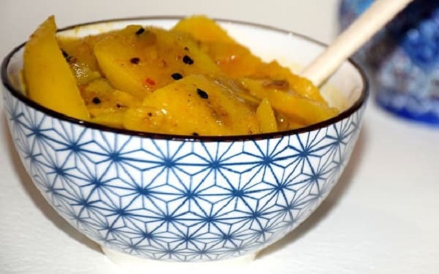 طرز تهیه ترشی انبه با روغن زیتون به سبک بندرعباسی‌ها+ترکیب ادویه اصلی