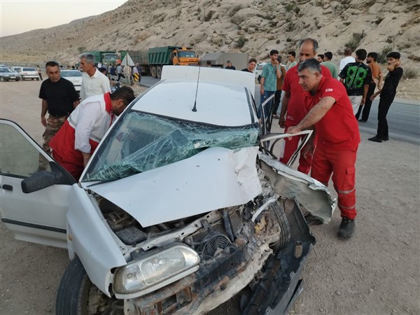 تصادف مرگبار پراید با کمپرسی در جاده ارسنجان به مرودشت +عکس