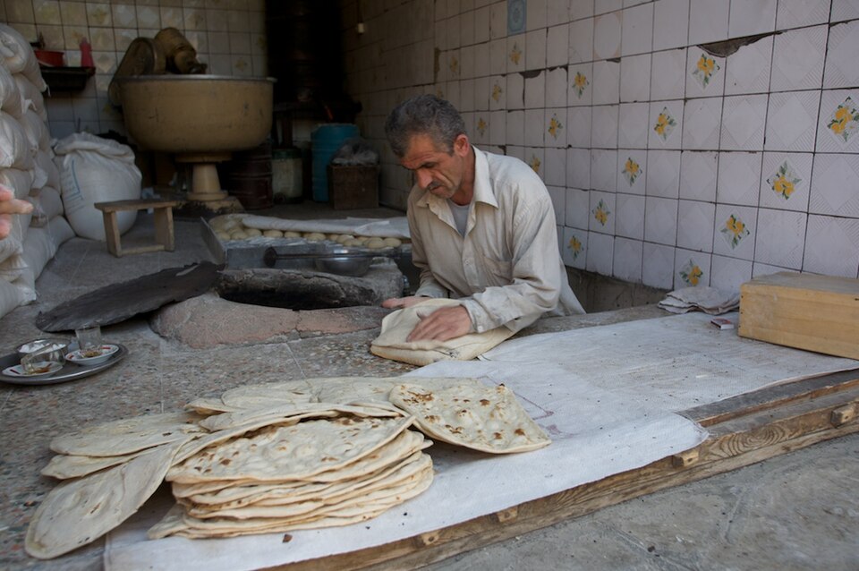 آقای معاون استاندار فارس منظورتان از قیمت‌گذاری سه‌گانه نان تافتون چیست؟