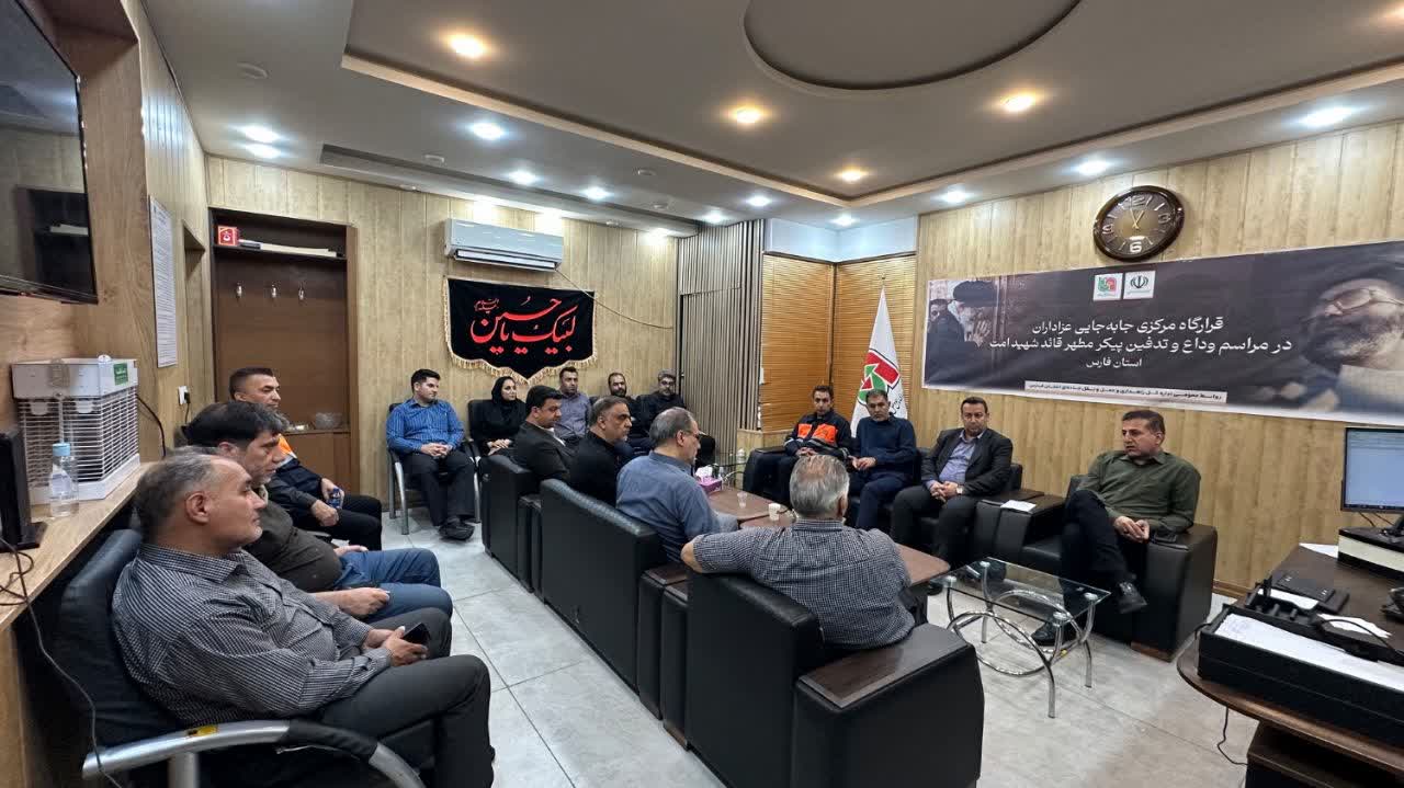 بسیج ناوگان حمل‌ونقل جاده‌ای فارس برای تسهیل حضور عزاداران در مراسم تشییع رهبر شهید انقلاب