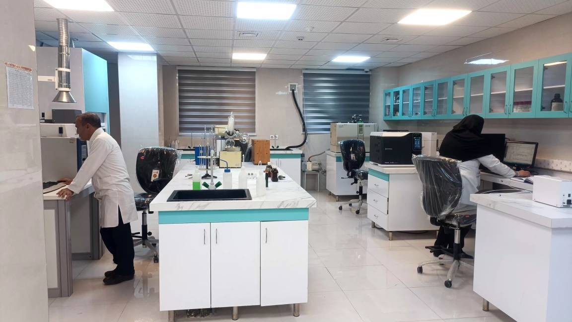 مدیرعامل آبفای شیراز: سلامت آب شرب تضمین شده است/ رسوبات کتری نشانه آلودگی نیست/شهروندان شیرازی مشکلات احتمالی را به ۱۲۲ اطلاع دهند