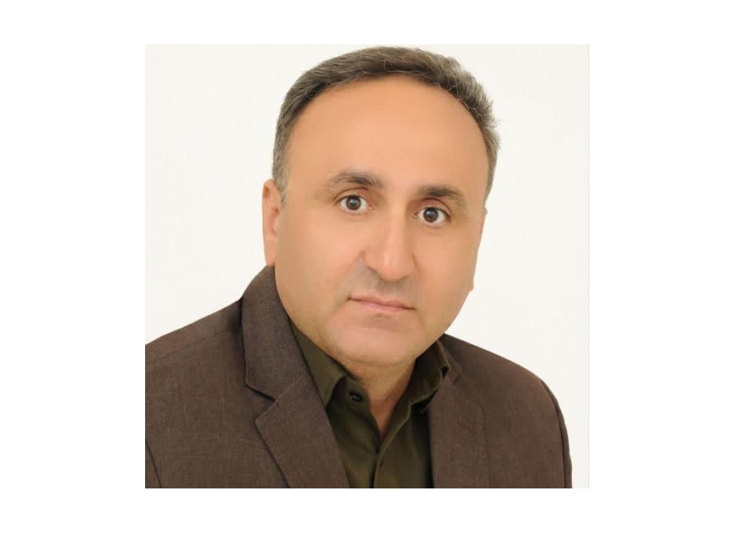 «باید برخاست»؛ روایتِ وداع با پدری که ملت را به قامتِ تاریخ برافراشت