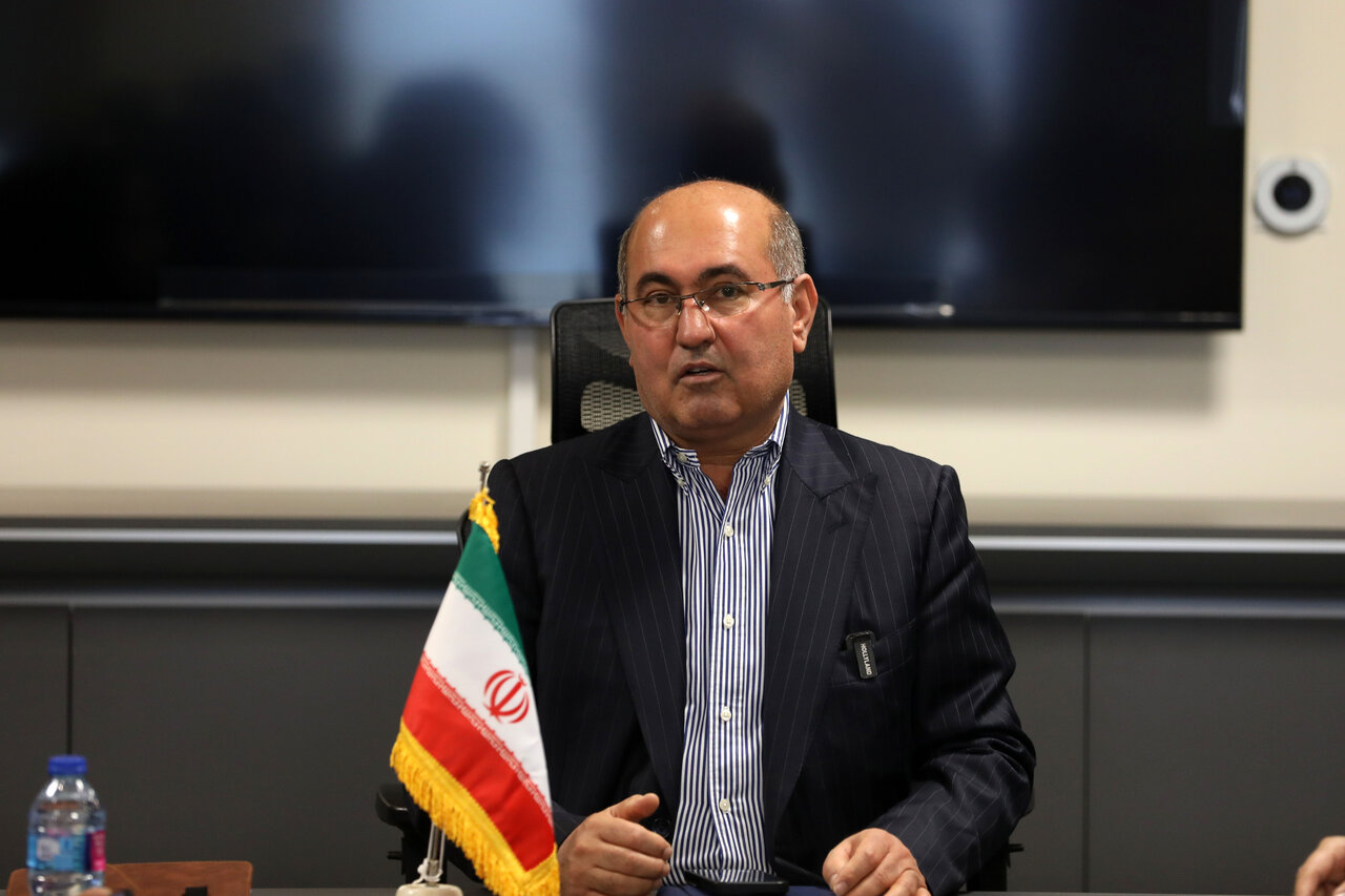 نماینده کازرون:نباید درباره تنگه هرمز انتظاراتی ایجاد شود که مبنای قانونی ندارد