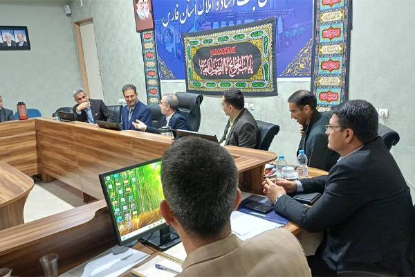تبدیل اسناد دفترچه‌ای اراضی دولتی فارس به اسناد تک ‌برگ شتاب می‌گیرد