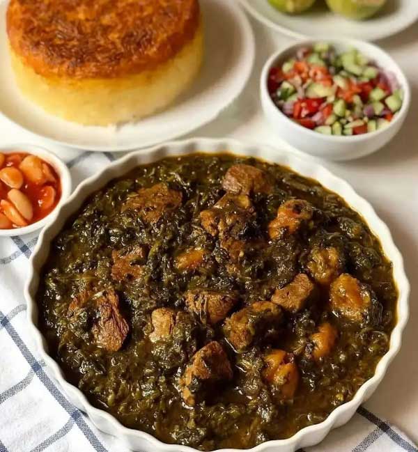 خورشت اسفناج پهلو شمالی با دستور سنتی؛ طعمی که فراموش نمی کنید