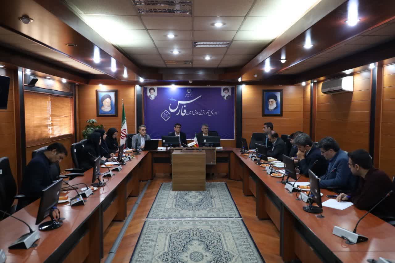 آخرین وضعیت ثبت‌نام کتاب‌های درسی در فارس؛ آغاز ثبت‌نام کلاس اولی‌ها و انتظار پایه‌های هفتم و دهم
