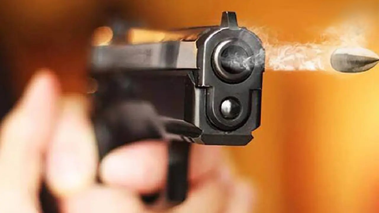 فیلم تیراندازی به مقام مسئول اداره ثبت اسناد در یاسوج/ ردپای خصومت شخصی در حادثه