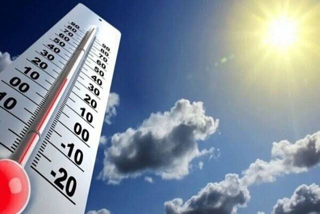 رکوردشکنی گرمای هوا در فارس؛ دهرم به ۵۱ درجه رسید