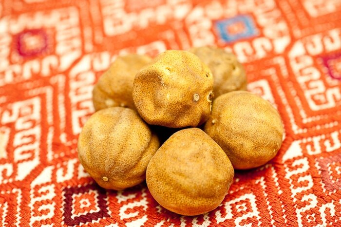 طرز تهیه لیمو عمانی خانگی به روش سنتی و حرفه‌ای
