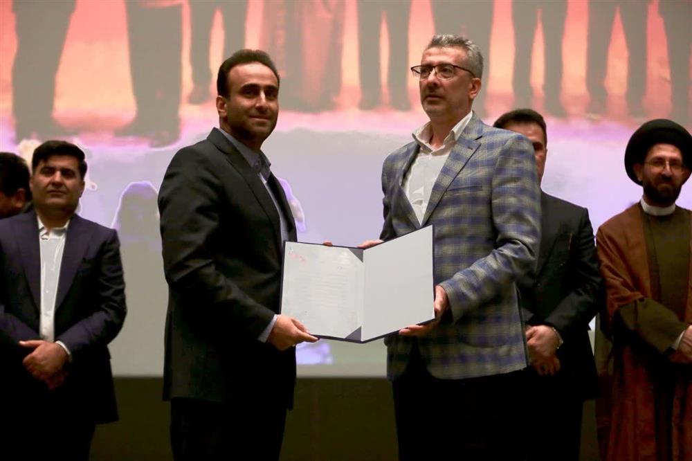شهردار جدید صدرا معرفی شد؛ پژمان شفیعی وعده تحول در خدمات شهری داد