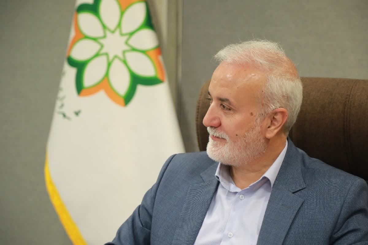 تمجیدهای آقای اسدی از کارکنان شهرداری شیراز؛ چه جالب !