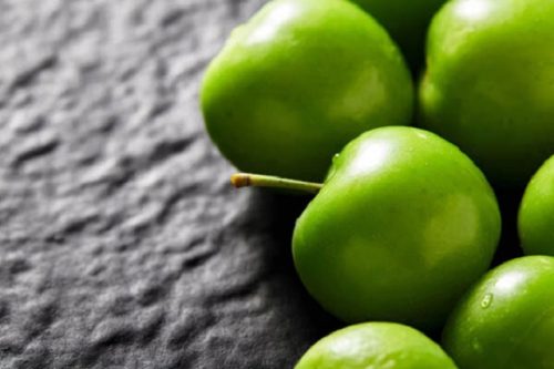 فرق گوجه سبز و آلوچه ، دلیل خوردن گوجه سبز و کسانی که نباید گوجه سبز بخورند