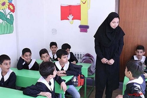 شرط برقراری «بیمه» کامل معلمان غیردولتی/الزام مدارس به پیوست قرارداد معلمان در الگوی شهریه