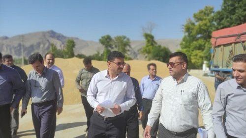 بازدید سید کاظم موسوی رئیس تعاون روستایی فارس از مراکز خرید مرودشت