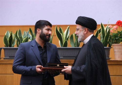 کادوی ویژه رئیسی به « فرزاد بادپا » با پیشنهاد استاندار فارس