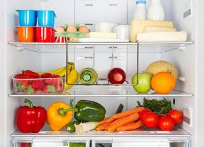 نگهداری مواد غذایی در یخچال
