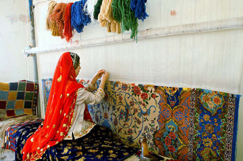 فرش دستباف ایرانی را باید به نام بنگلادش صادر کنیمبافت فرش نمی صرفد