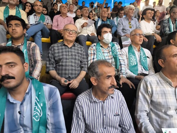 عکس های همایش انتخاباتی پزشکیان در شیراز 112