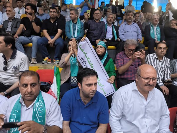 عکس های همایش انتخاباتی پزشکیان در شیراز 20