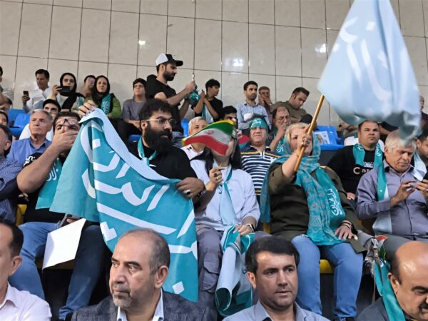 عکس های همایش انتخاباتی پزشکیان در شیراز 28