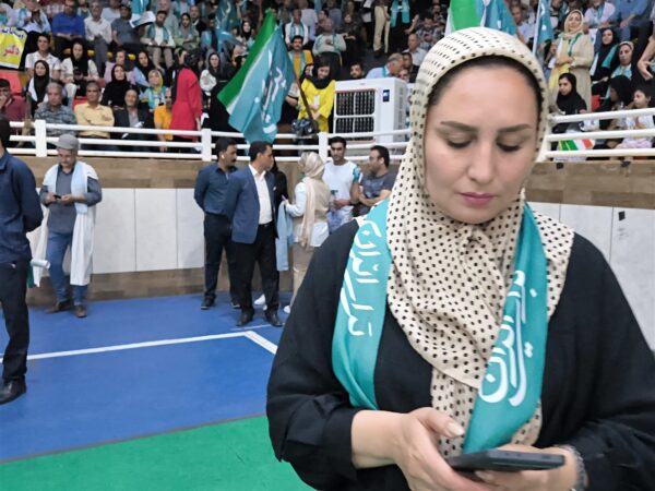 عکس های همایش انتخاباتی پزشکیان در شیراز 44