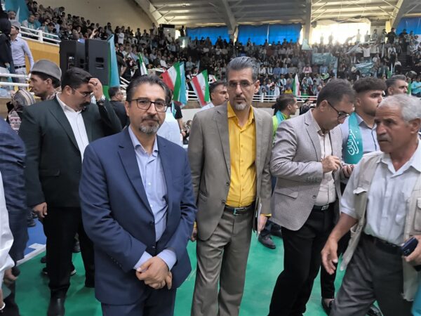 عکس های همایش انتخاباتی پزشکیان در شیراز 48