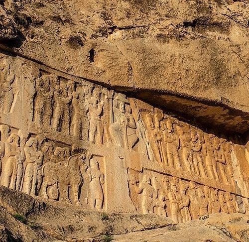 کشف عظیم ترین مجموعه مذهبی ساسانیان در شهر گور ” فیروزآباد “