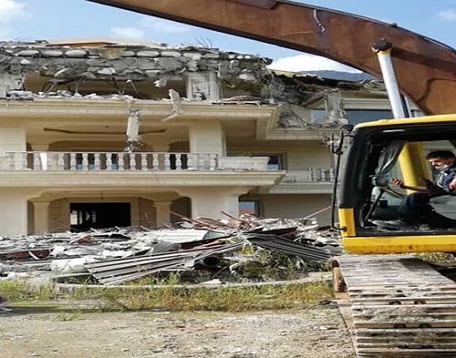 تخریب ساخت و ساز‌های غیرقانونی در اراضی کلاک آغاز شد/ تخریب کاخ حسن نجفی