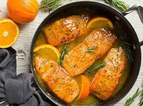 طرز تهیه مرغ پرتقالی با زرشک پلوی زعفرانی با طعم بی‌نظیر