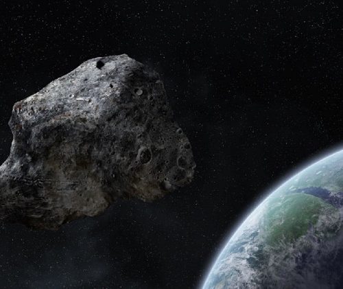 سیارک عظیم ۲۰۱۰ NY65 در حال نزدیک شدن به زمین است