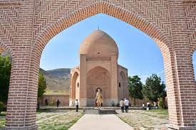 سیدصدرالدین، وزیر اعظم شاه‌اسماعیل، شیرازی