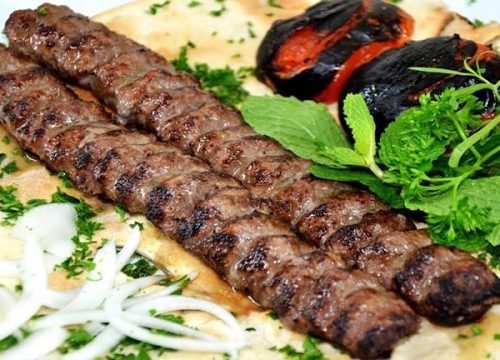 طرز تهیه کباب کوبیده خانگی حرفه‌ای بدون ریختن از سیخ