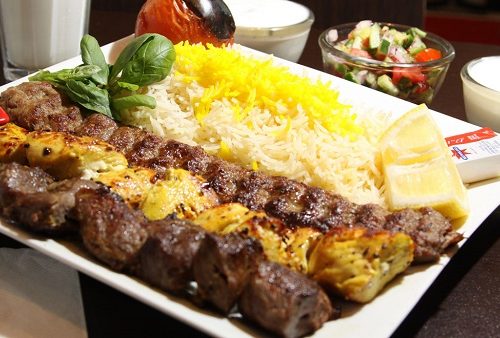 جزئیات تازه از فروش مدرسه ۳۱۰ دانش آموزی به یک رستوران در شیراز