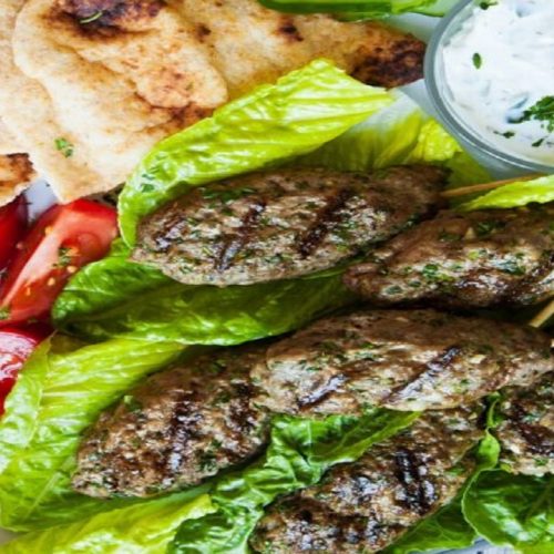 طرز تهیه کوفته کباب یونانی با سس ماست